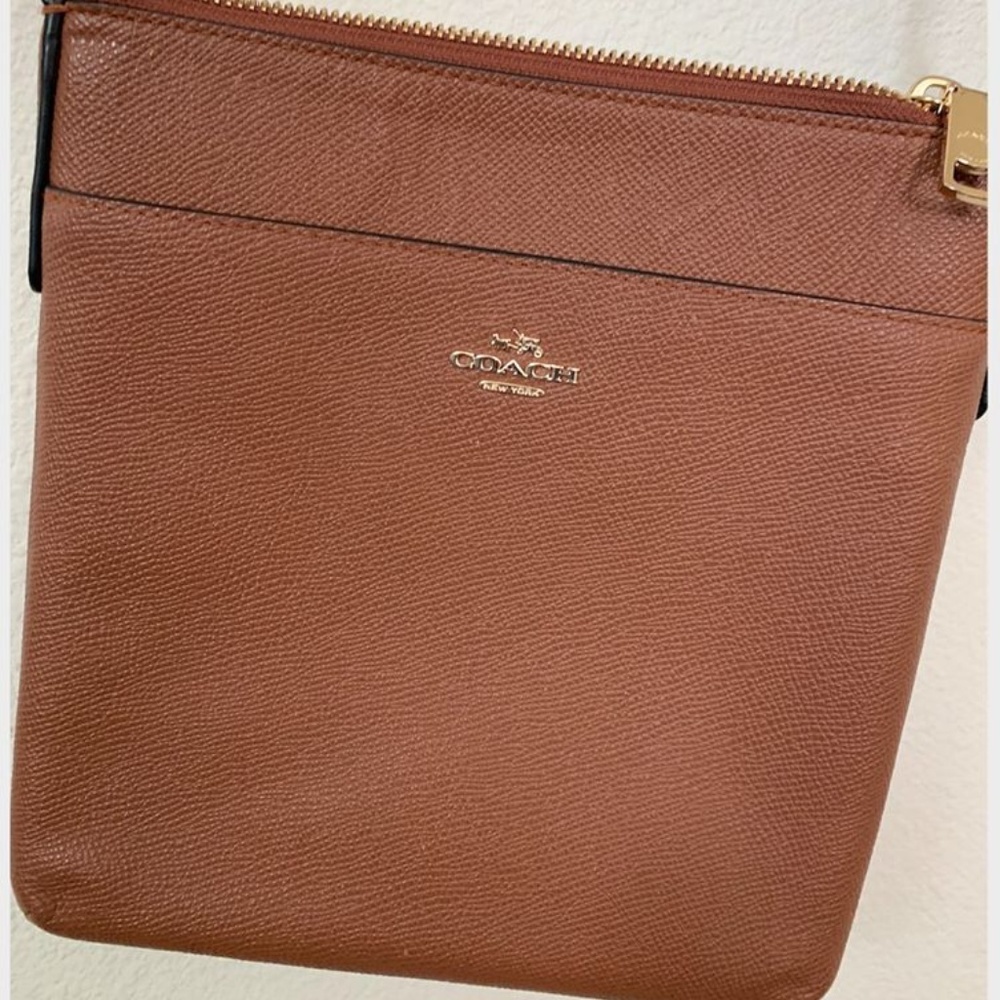 Coach Womens Crossbody Messenger Bag - Brown